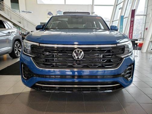 Blue Metallic 2026 Volkswagen Atlas Cross Sport 2.0T SEL Premium