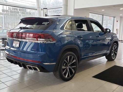 Blue Metallic 2026 Volkswagen Atlas Cross Sport 2.0T SEL Premium