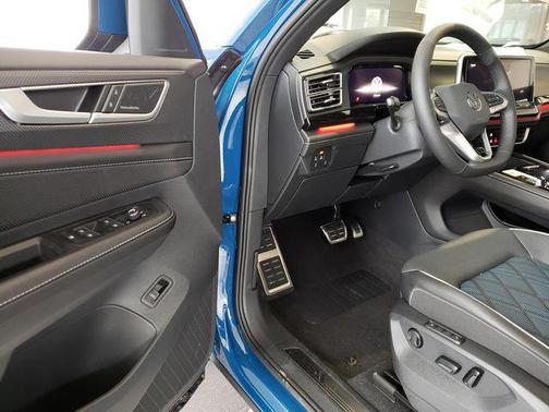 Blue Metallic 2026 Volkswagen Atlas Cross Sport 2.0T SEL Premium