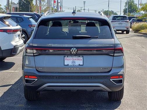 2025 Volkswagen Taos 1.5T SE