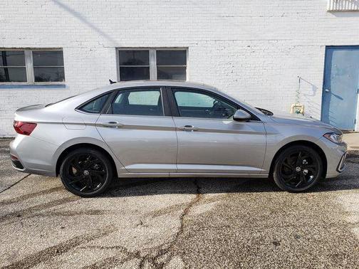 2026 Volkswagen Jetta 1.4T SE