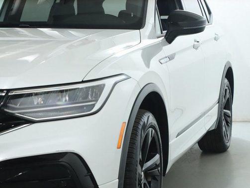2024 Volkswagen Tiguan 2.0T SE R-Line Black 4MOTION