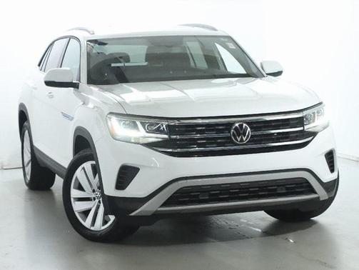2022 Volkswagen Atlas Cross Sport 2.0T SE w/Technology 4MOTION
