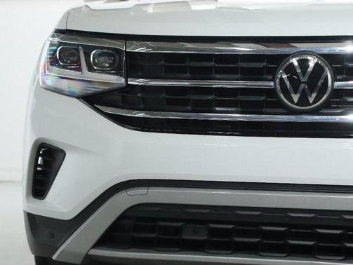 2022 Volkswagen Atlas Cross Sport 2.0T SE w/Technology 4MOTION