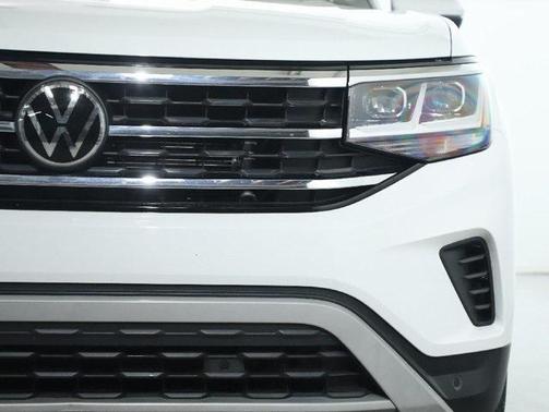 2022 Volkswagen Atlas Cross Sport 2.0T SE w/Technology 4MOTION