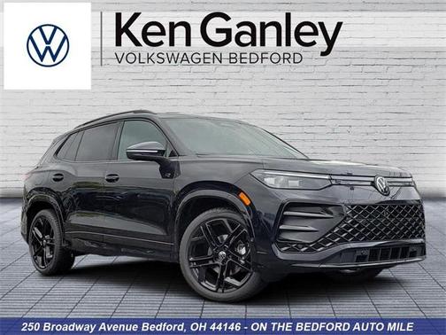2025 Volkswagen Tiguan 2.0T SE R-Line Black