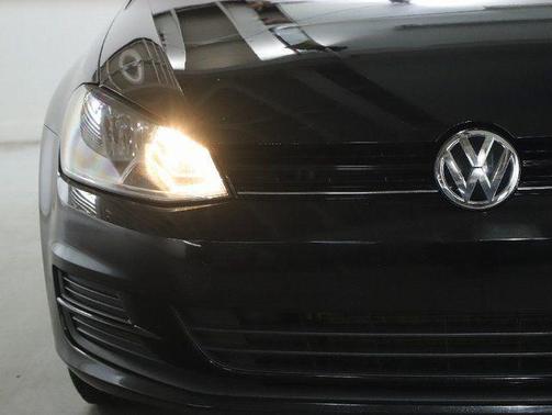 2015 Volkswagen Golf SportWagen TSI S 4-Door