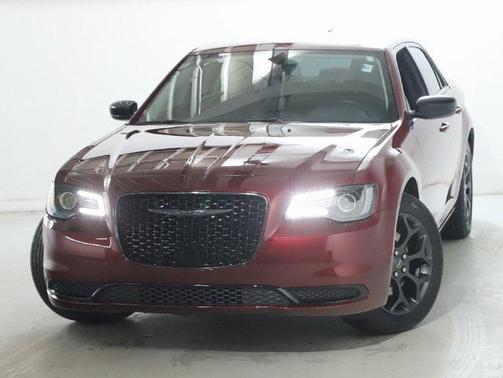 2022 Chrysler 300 Touring