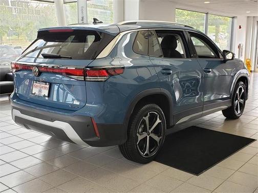 2025 Volkswagen Tiguan 2.0T SE 4MOTION