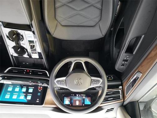 2025 Volkswagen Atlas 2.0T SE w/Technology 4MOTION
