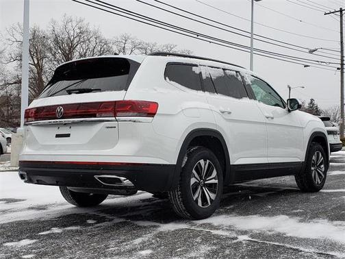 2026 Volkswagen Atlas 2.0T SE