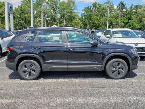 Deep Black Pearl 2026 Volkswagen Taos S