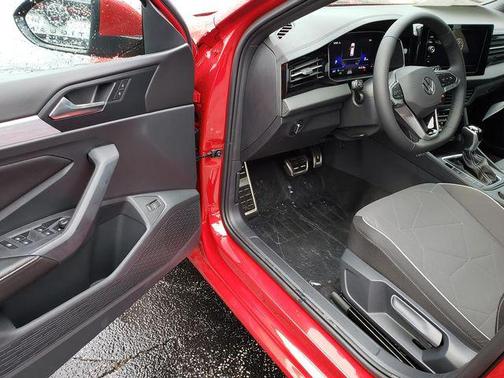 Kings Red Metallic 2026 Volkswagen Jetta 1.4T S