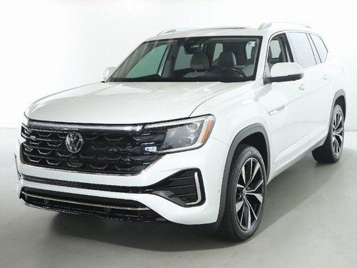 Opal White Pearl 2024 Volkswagen Atlas 2.0T SEL Premium R-Line 4MOTION