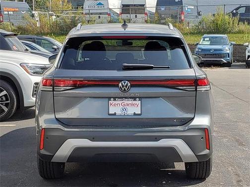 2025 Volkswagen Tiguan 2.0T S 4MOTION