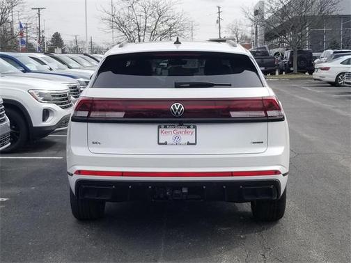 2025 Volkswagen Atlas Cross Sport 2.0T SEL