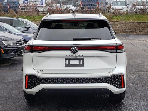 White 2026 Volkswagen Tiguan 2.0T SE R-Line Black