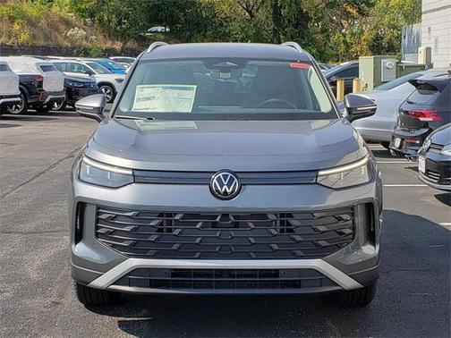 2025 Volkswagen Tiguan 2.0T SE 4MOTION