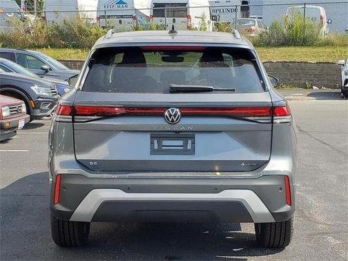 2025 Volkswagen Tiguan 2.0T SE 4MOTION