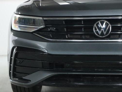 2023 Volkswagen Tiguan 2.0T SE R-Line Black 4MOTION