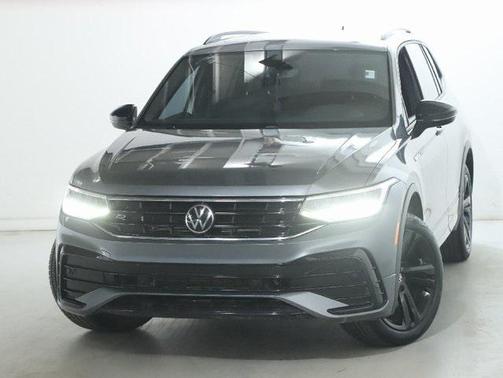 2023 Volkswagen Tiguan 2.0T SE R-Line Black 4MOTION