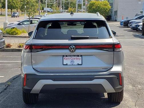 2025 Volkswagen Tiguan 2.0T SE 4MOTION