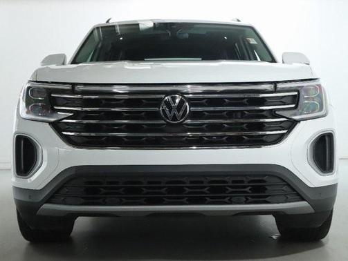 2024 Volkswagen Atlas 2.0T SE w/Technology 4MOTION