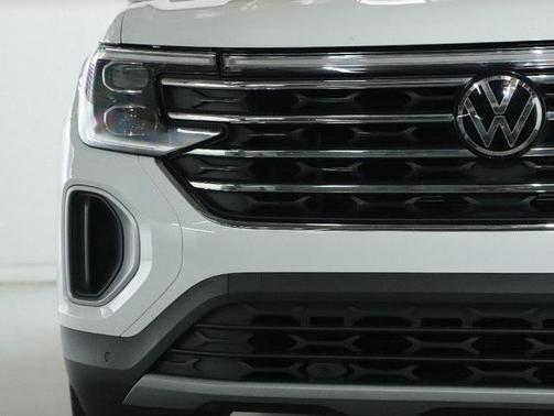 2024 Volkswagen Atlas 2.0T SE w/Technology 4MOTION