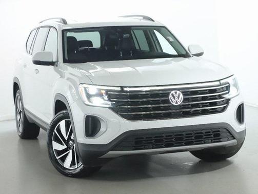 2024 Volkswagen Atlas 2.0T SE w/Technology 4MOTION
