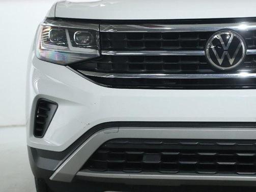 2022 Volkswagen Atlas Cross Sport 2.0T SE