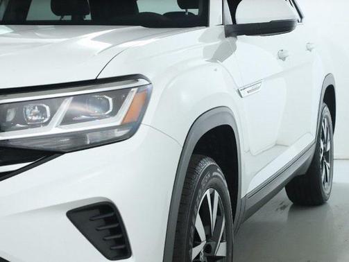 2022 Volkswagen Atlas Cross Sport 2.0T SE