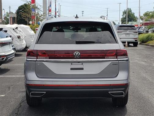 2026 Volkswagen Atlas 2.0T SE