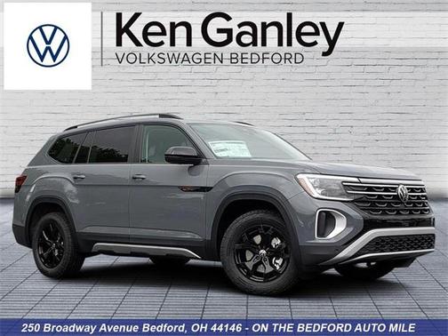 2025 Volkswagen Atlas 2.0T Peak Edition