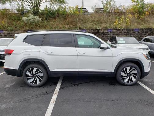 2026 Volkswagen Atlas 2.0T SE w/Technology 4MOTION