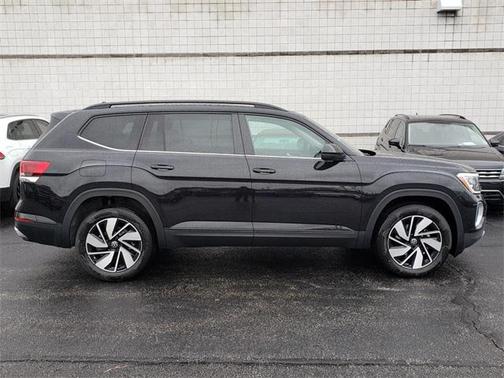 2026 Volkswagen Atlas 2.0T SE w/Technology 4MOTION