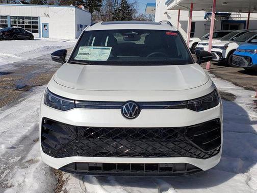 Opal White 2026 Volkswagen Tiguan 2.0T SE R-Line Black