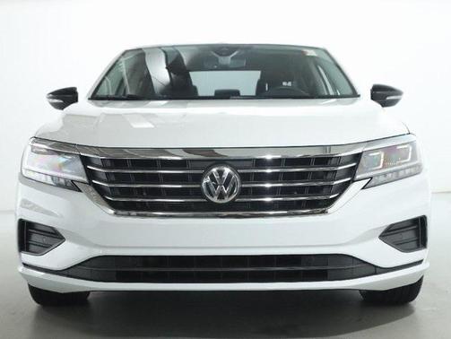 2022 Volkswagen Passat 2.0T Limited Edition