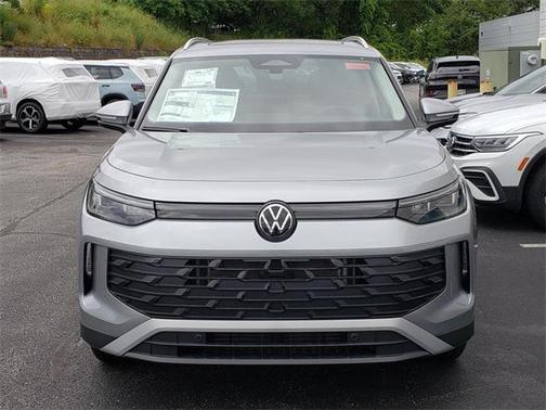 2025 Volkswagen Tiguan 2.0T SE 4MOTION