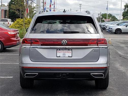 2025 Volkswagen Atlas 2.0T SE w/Technology 4MOTION