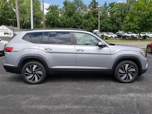 2025 Volkswagen Atlas 2.0T SE w/Technology 4MOTION