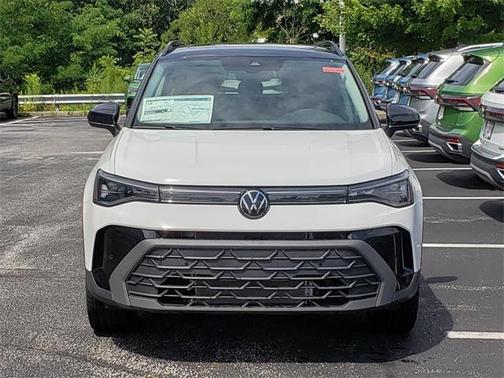2025 Volkswagen Taos 1.5T SE Black