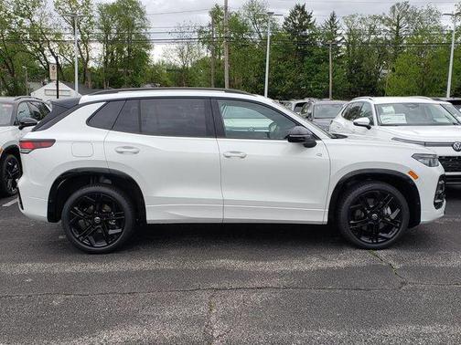 White 2026 Volkswagen Tiguan 2.0T SE R-Line Black 4MOTION