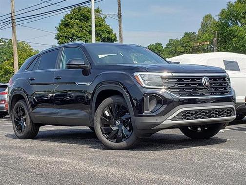 2025 Volkswagen Atlas Cross Sport 2.0T SE w/Technology 4MOTION