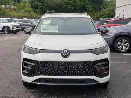 Opal White 2026 Volkswagen Tiguan 2.0T SE R-Line Black 4MOTION