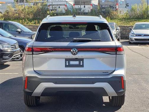 2025 Volkswagen Tiguan 2.0T SE 4MOTION
