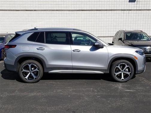 2025 Volkswagen Tiguan 2.0T SE 4MOTION