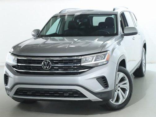 Pyrite Silver Metallic 2023 Volkswagen Atlas 3.6L SE w/Technology