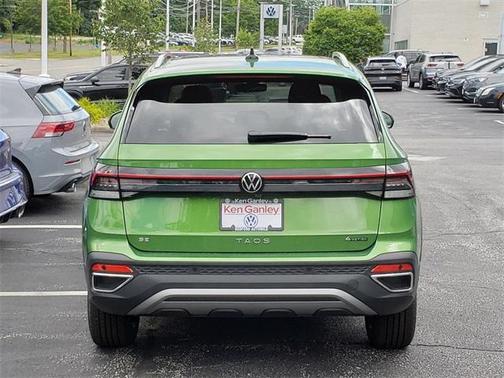 2025 Volkswagen Taos 1.5T SE