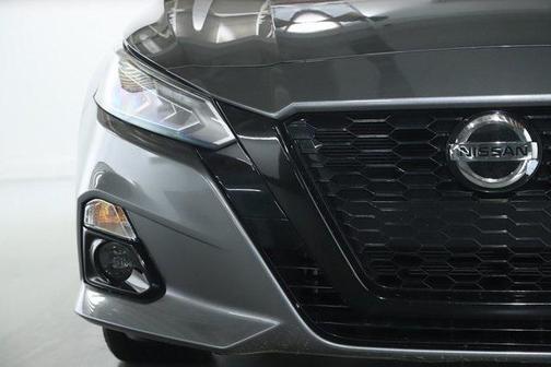 2022 Nissan Altima SR Intelligent AWD