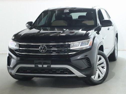 Deep Black 2023 Volkswagen Atlas Cross Sport 2.0T SE w/Technology 4MOTION